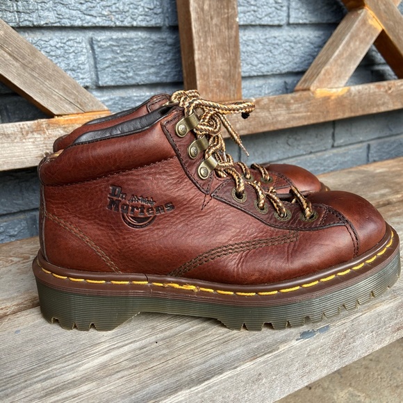 dr martens 8287